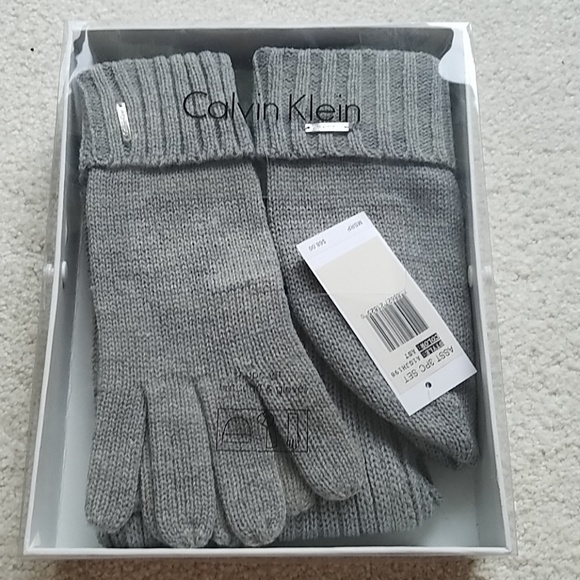 Calvin Klein Accessories - Winter accessories set